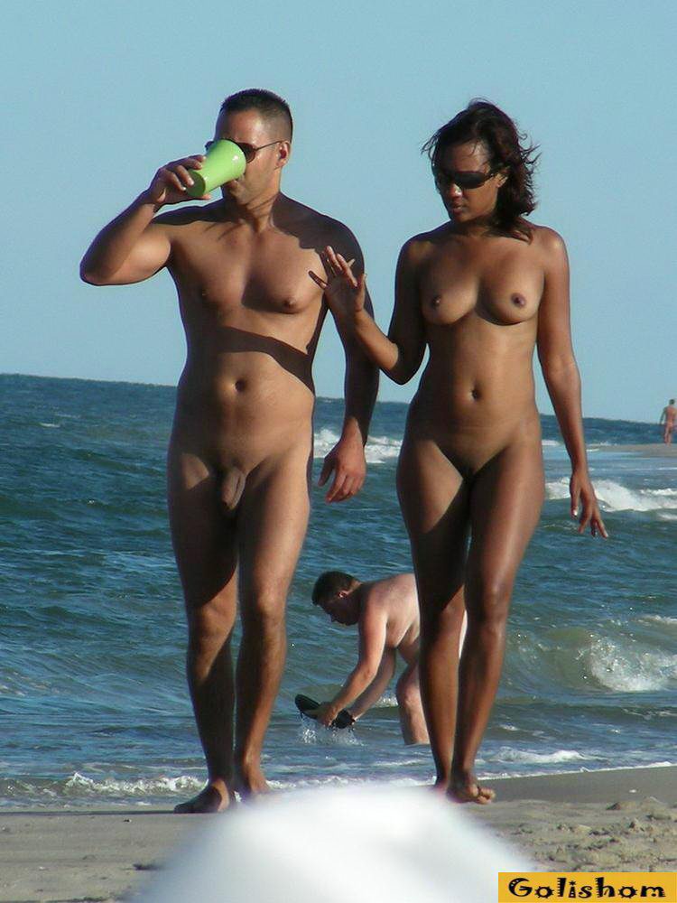 Негры Нудисты На Пляже Фото