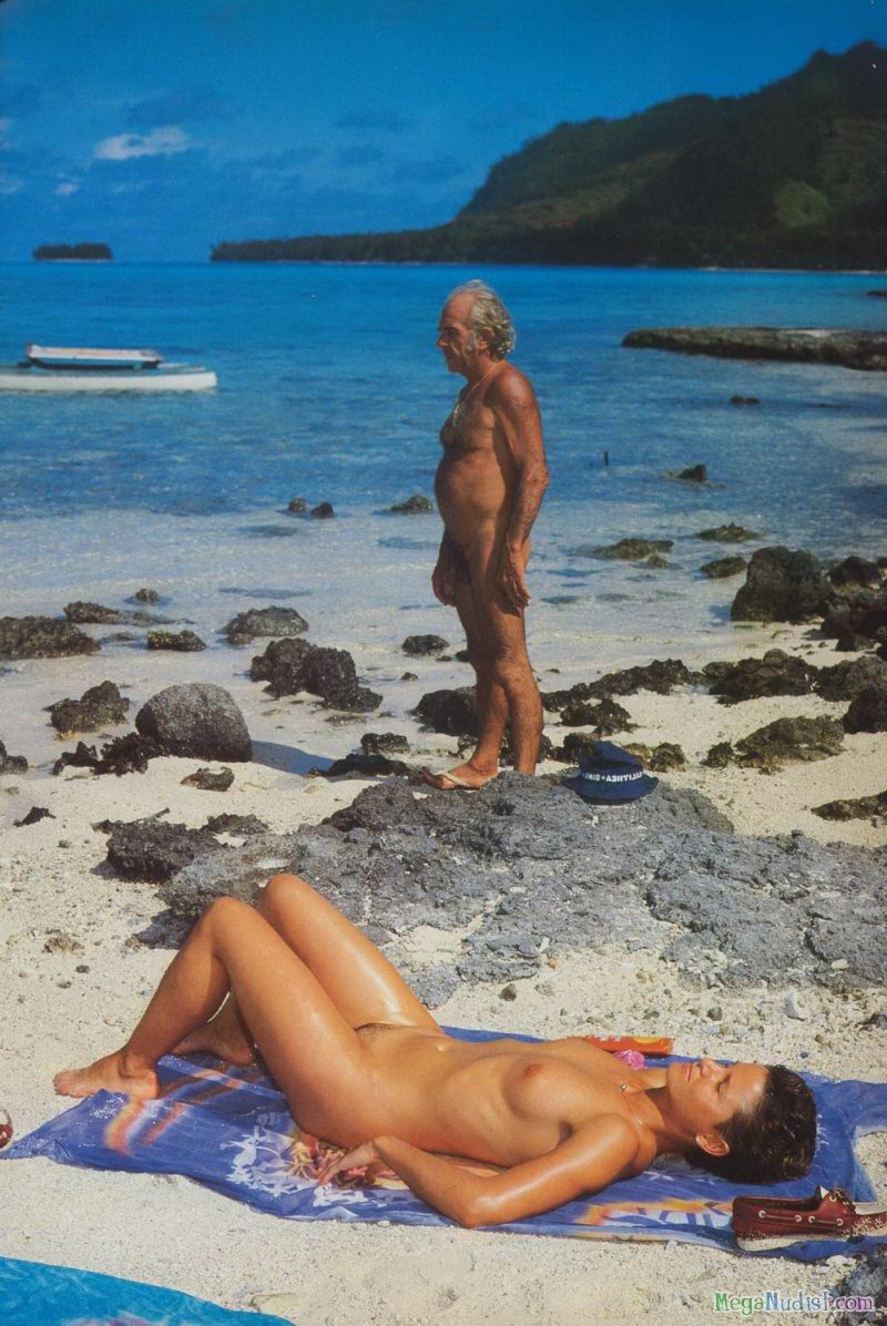 Первым местом для отдыха ретро-нудистов стали пляжи