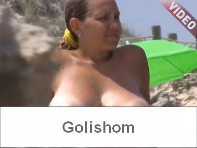 Огромные сисяндры на пляже в Испании - видео