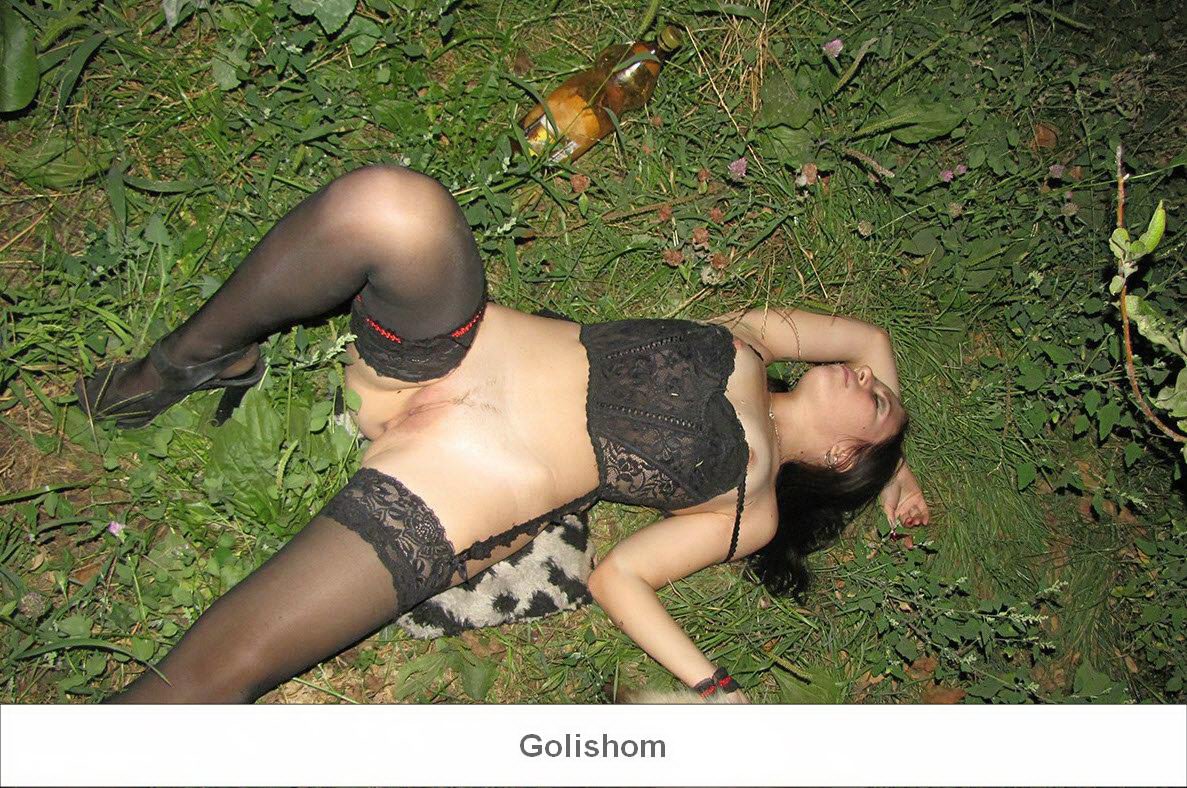 Пьяные Голые Девушки (45 Фото)